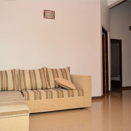 Tropical Garden Hotel เนกอมโบ ภายนอก รูปภาพ